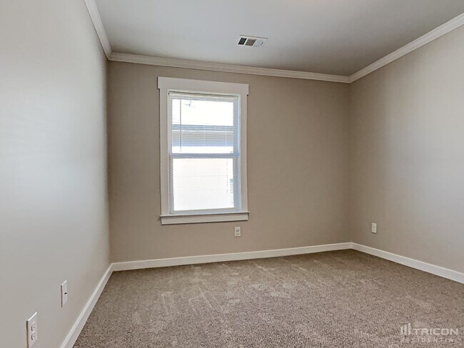 Building Photo - 280 Eagles Pkwy