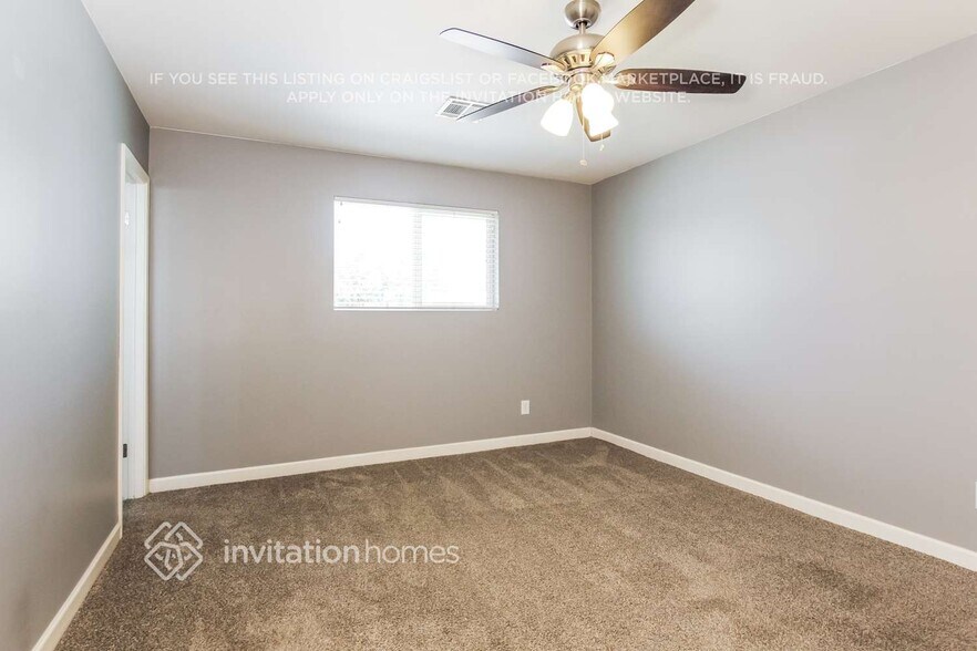 Building Photo - 420 E Hermosa Dr