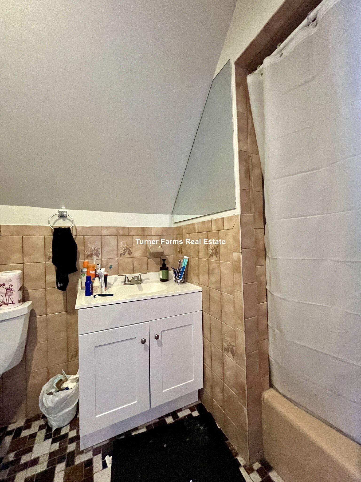 Building Photo - 43 Martin St