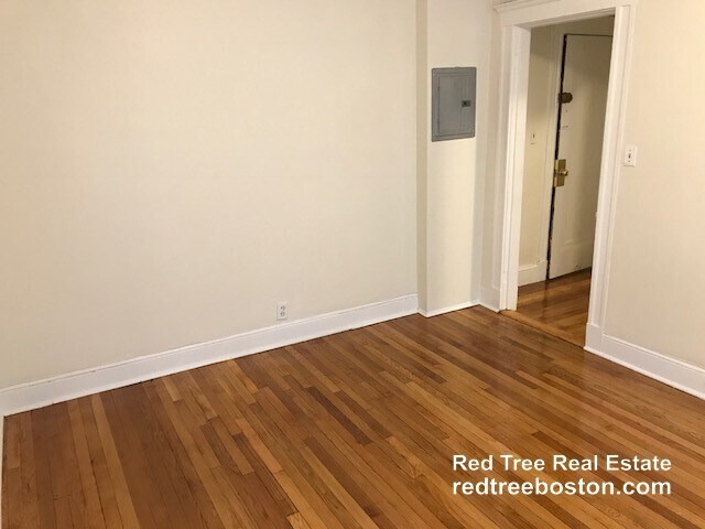 Building Photo - 1179 Boylston St
