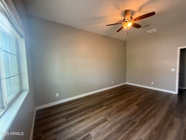 Building Photo - 3123 W Melody Dr