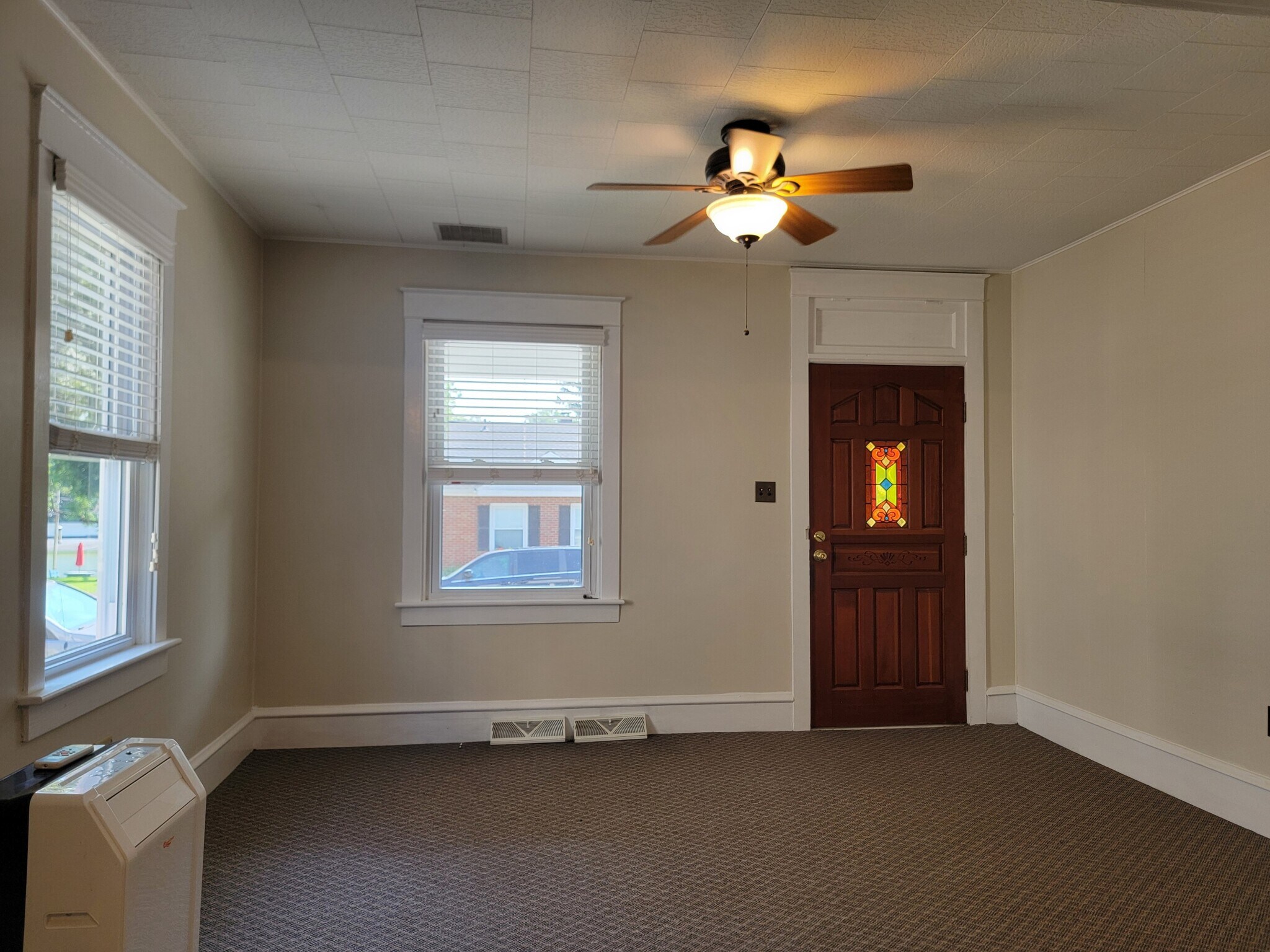 Building Photo - 316 W Sunset Ave