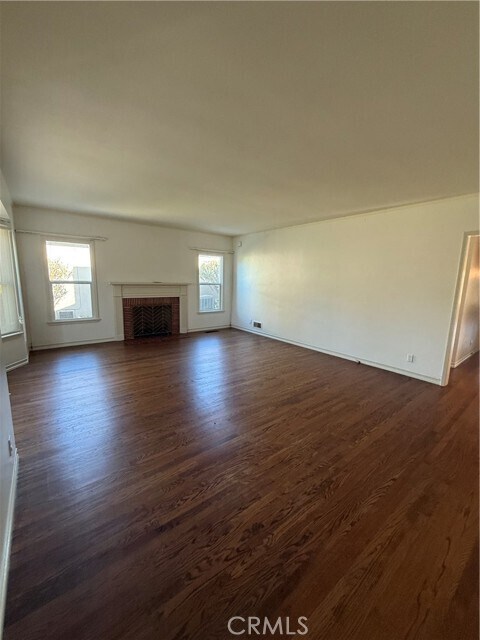 Building Photo - 2325 Las Lunas St