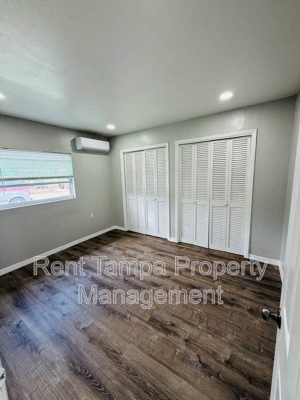 Building Photo - Neptune Drive - 1146