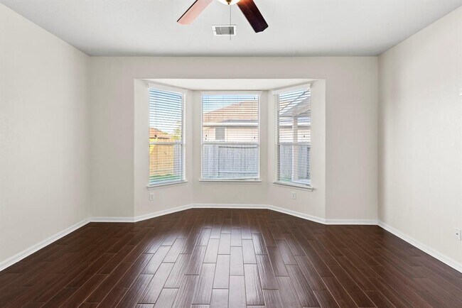 Building Photo - 16710 Jelly Park Stone Dr