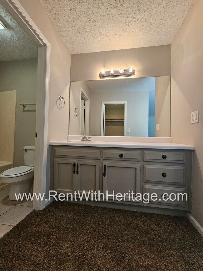 Building Photo - Gorgeous 4bd / 2.5 in Popular Arbor Statio...