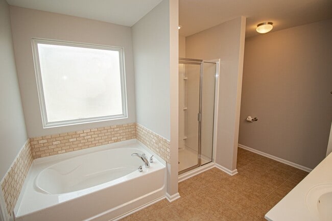 Building Photo - (Coming Soon) Beautiful 4 Bedroom Home in ...