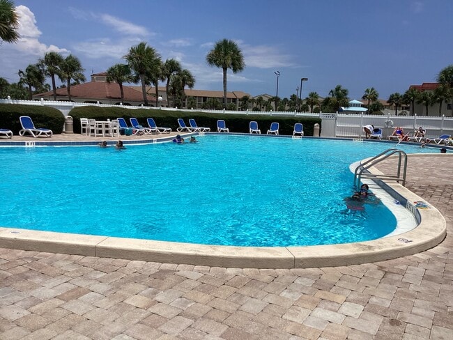 Building Photo - 880-A1A A1A Beach Blvd