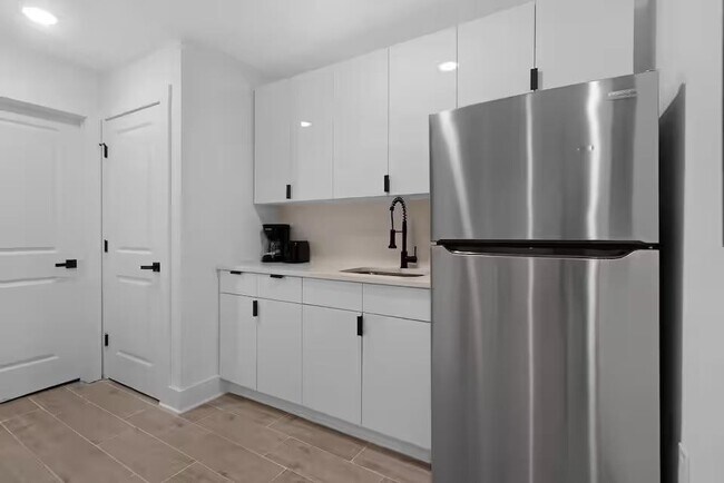 Building Photo - 234 Webster Ave