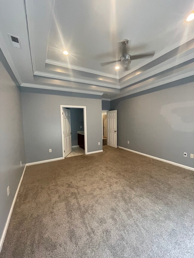 Building Photo - 237 Camden Lake Dr