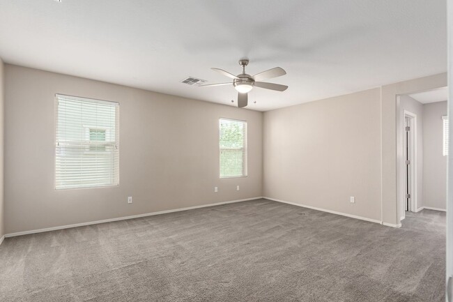 Building Photo - 16355 W Latham St