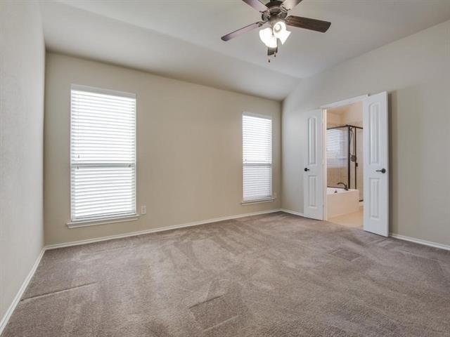 Building Photo - 1302 Riviera Dr