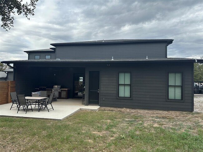 Building Photo - 4235 Eck Ln