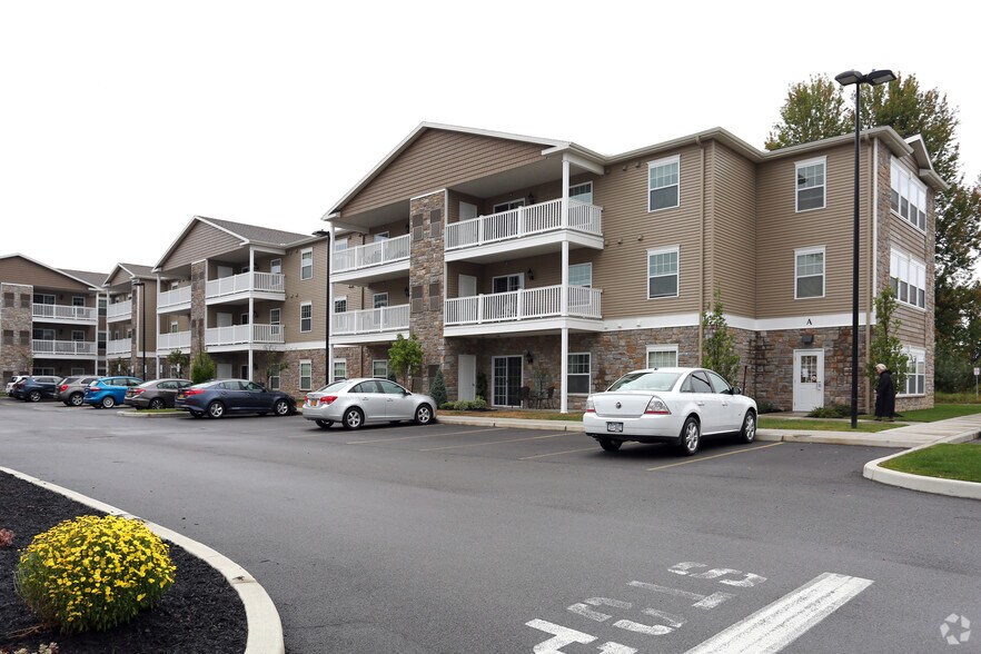 Fox Creek Estates, Villas & Shoppes 9500 Transit Rd East Amherst NY