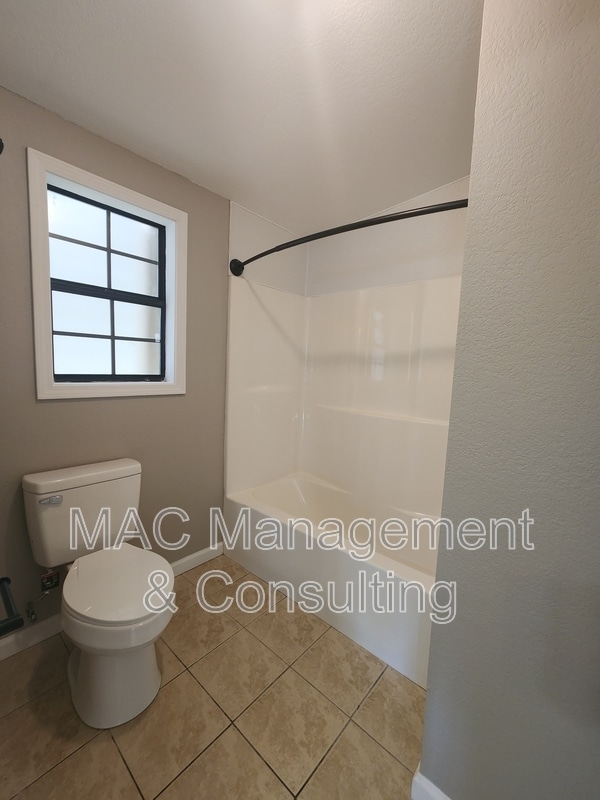 Building Photo - 1319 Autumn Ave