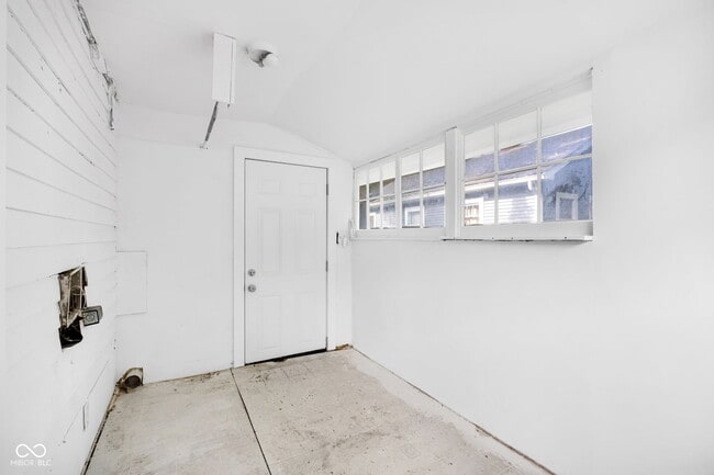 Building Photo - 1306 N Tacoma Ave