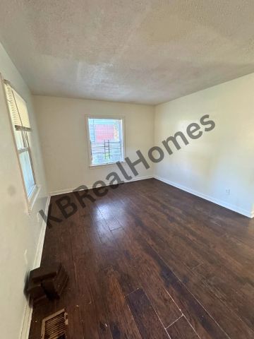 Building Photo - 2601 Kenner Ave