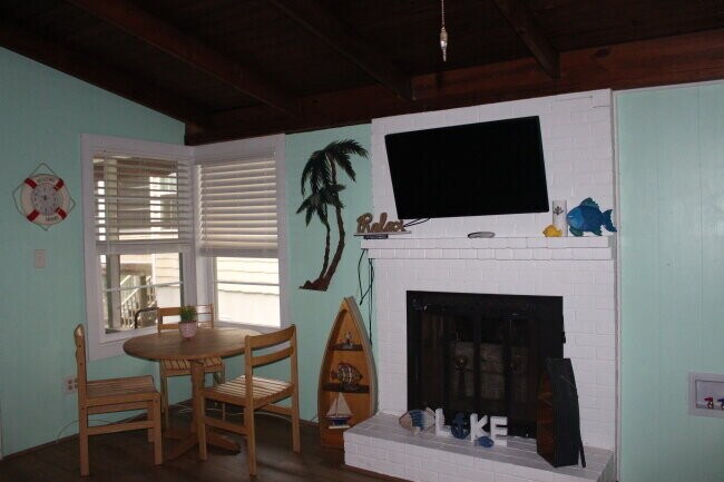 Building Photo - 1725 Cuscowilla Ln