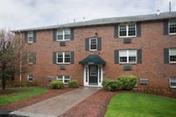 Building Photo - 12 Wampus Ave