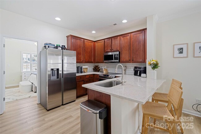 Building Photo - 10606 Trolley Run Dr