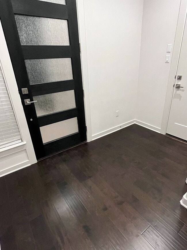 Building Photo - 1531 N Red Bud Ln