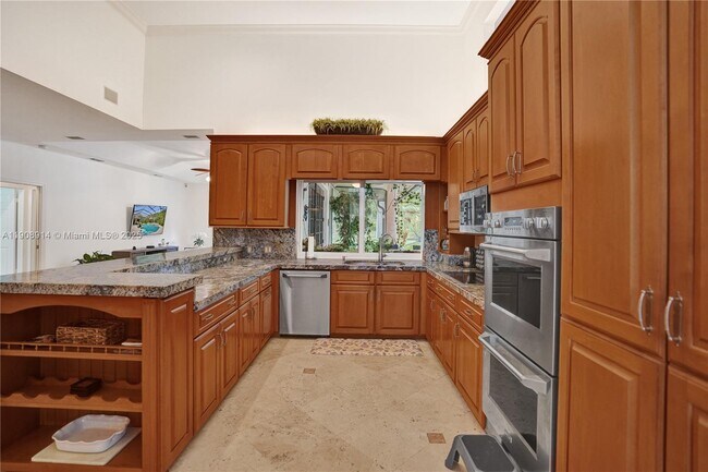 Building Photo - 21190 N Sweetwater Ln