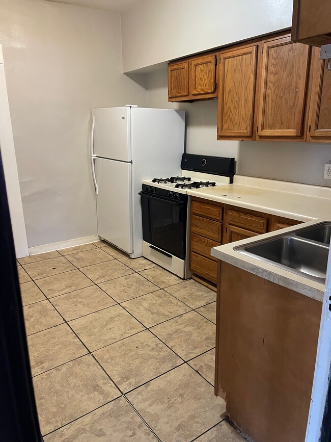 Building Photo - 58 Jerricho