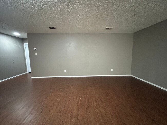 Building Photo - Saginaw Texas Homes for Rent "Eagle Mtn-Sa...