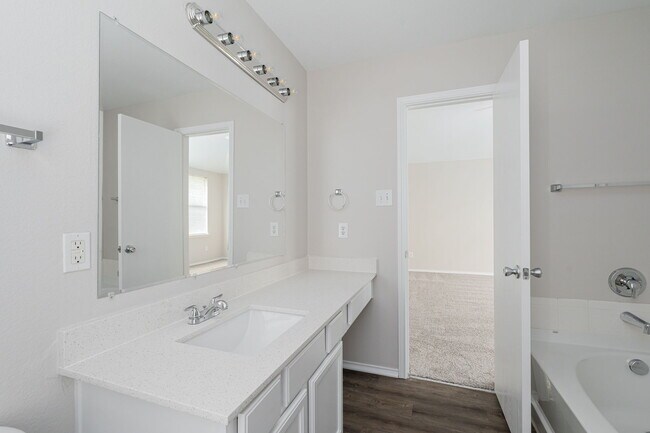 Building Photo - 1821 Canvasback