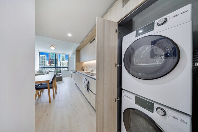 Building Photo - 40 NW 3rd St