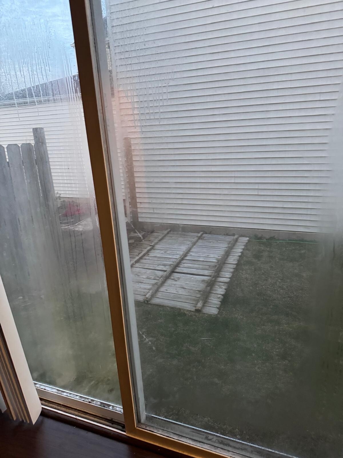 Building Photo - 871 Symphony Dr