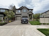 Building Photo - Open Concept 4BR Home with Island Seating, Loft & Spacious Living Room