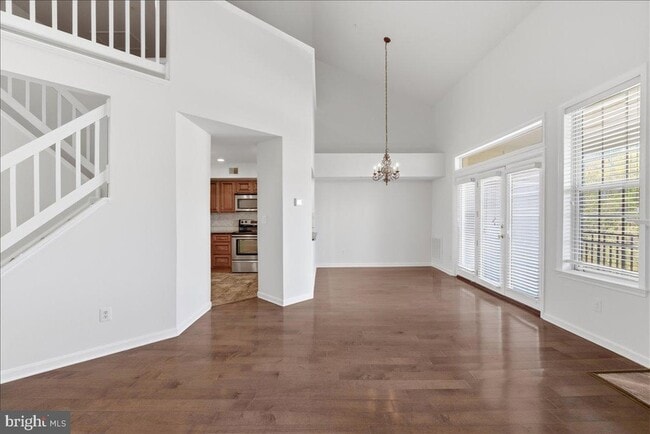 Building Photo - 1304F Garden Wall Cir