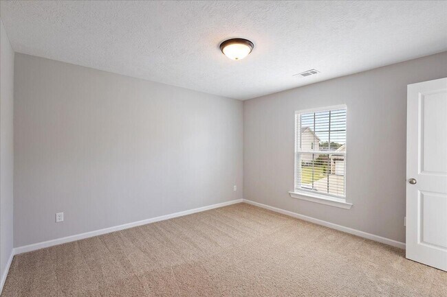 Building Photo - 3076 Lobella Dr