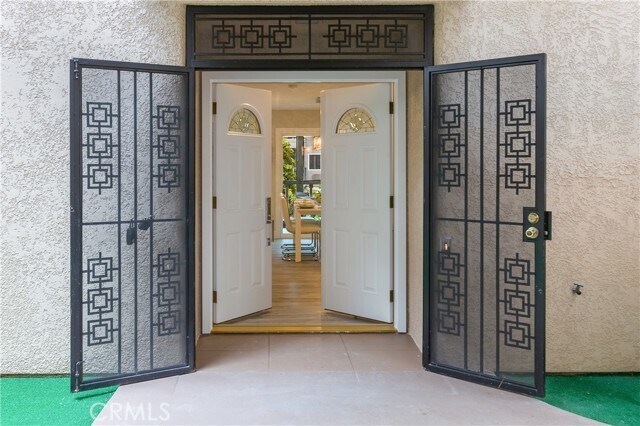 Building Photo - 2404 Via Mariposa W