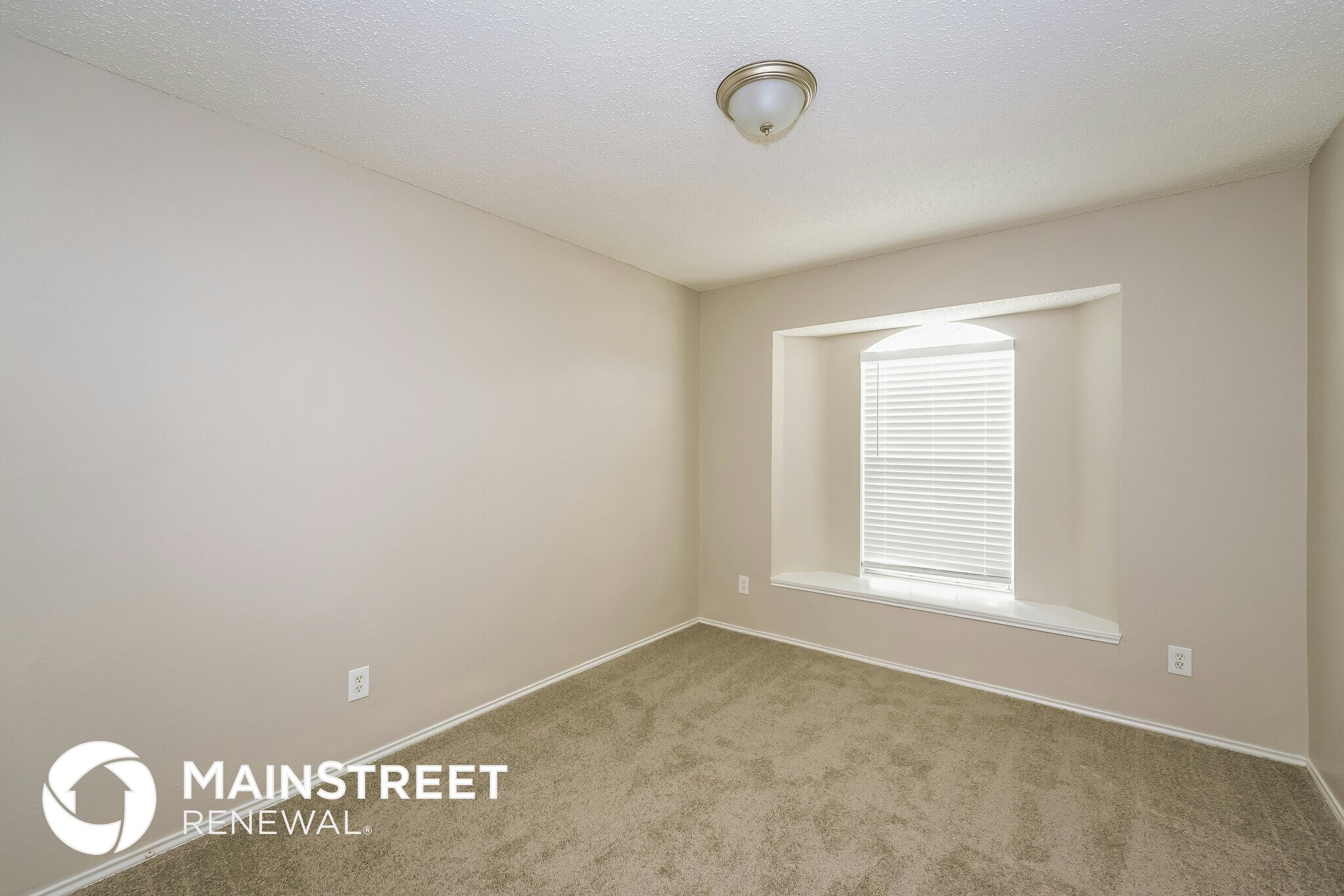 Building Photo - 2700 Forest Creek Dr