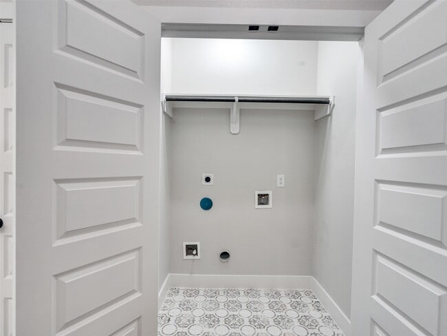 Building Photo - 4713 Talina Way