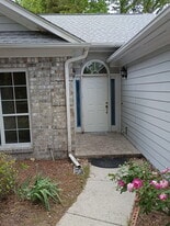 Building Photo - 1007 Handy St