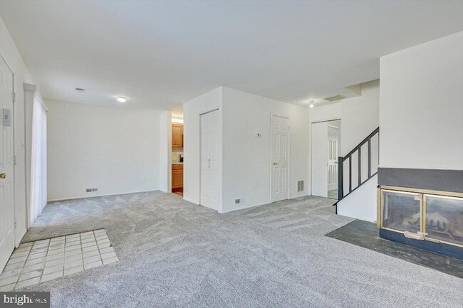 Building Photo - 60 O'Neill Ct