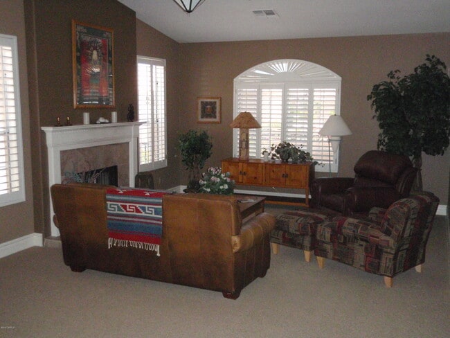 Building Photo - 63652 E Squash Blossom Ln