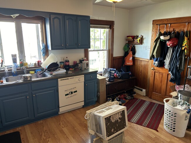 Kitchen - 221 Market St