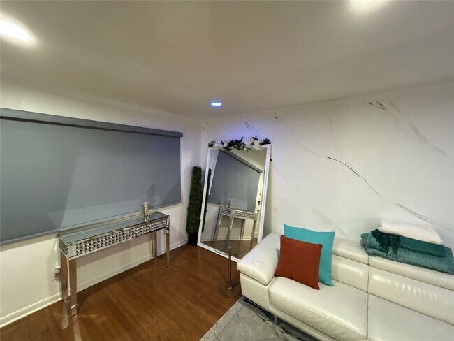Building Photo - 4040 San Felipe St