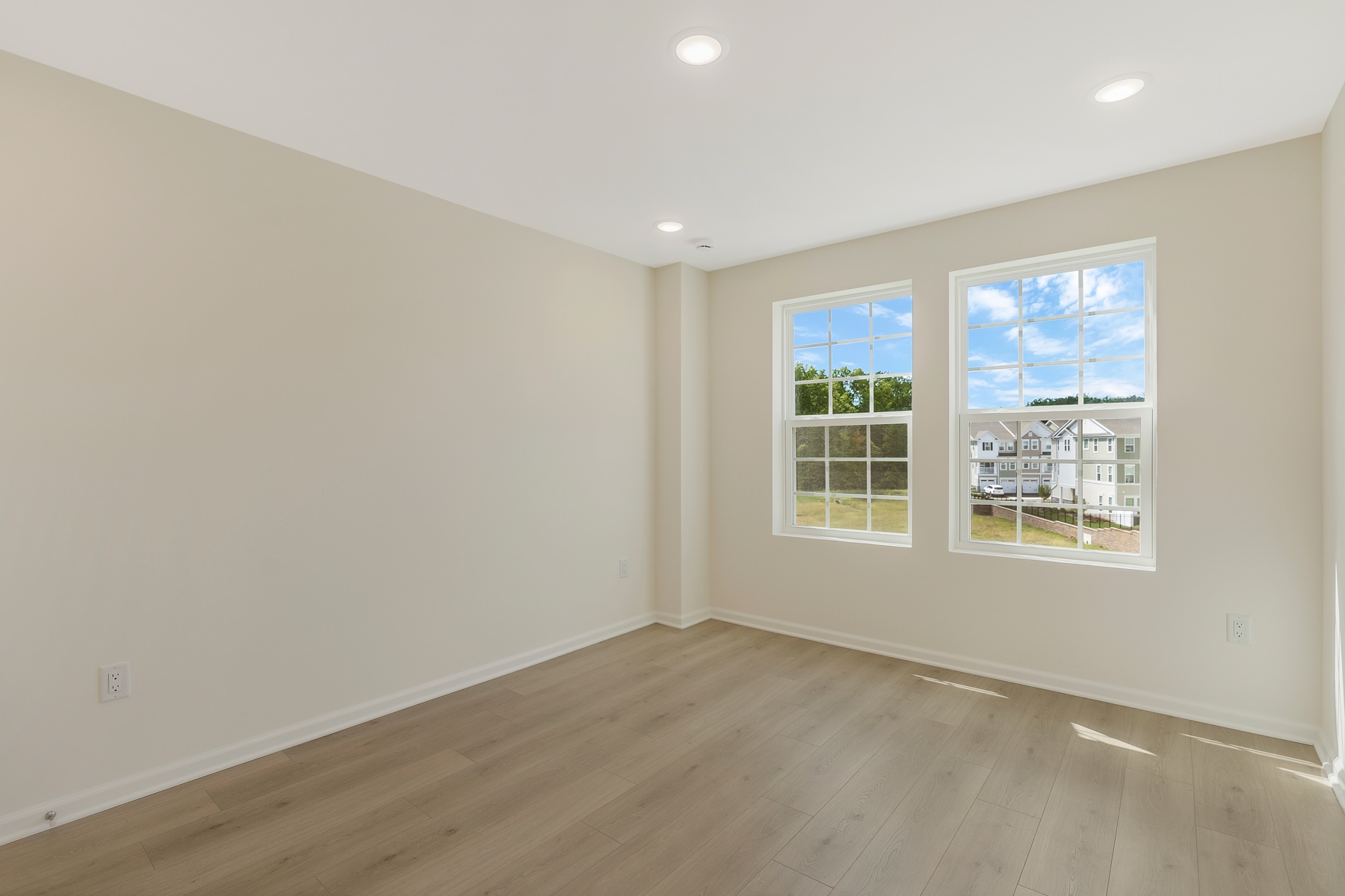 Building Photo - 219 Myrtle Rd