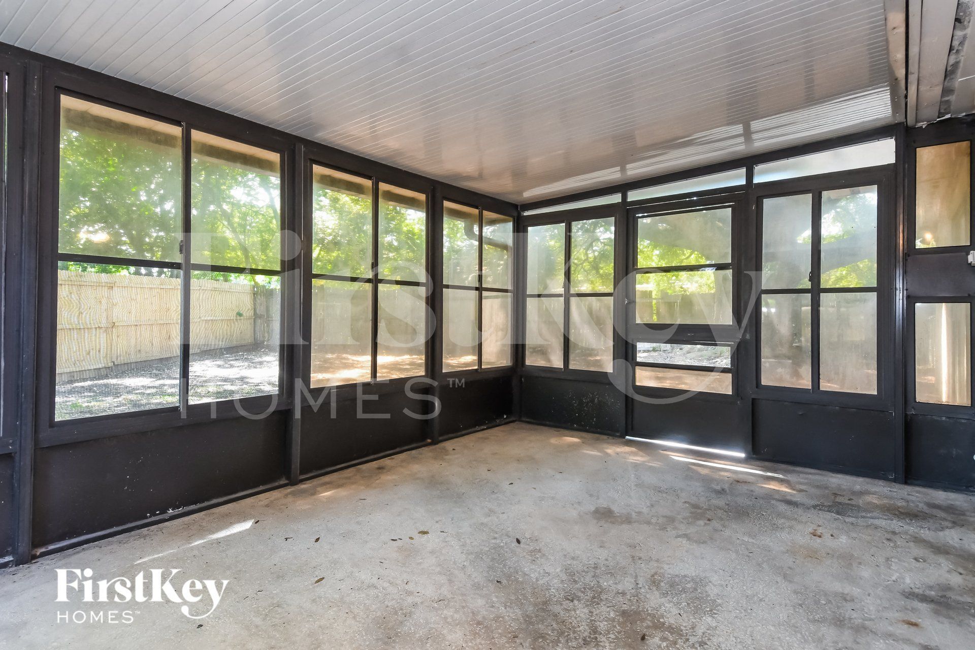 Building Photo - 7720 Lauderdale Dr N