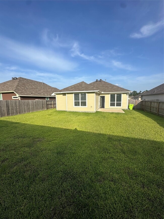 Building Photo - 112 Laurel Oak Dr