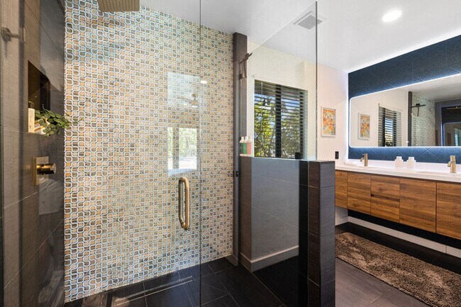 Building Photo - Stylish Fully Furnished Home in Palm Springs - Annual Lease