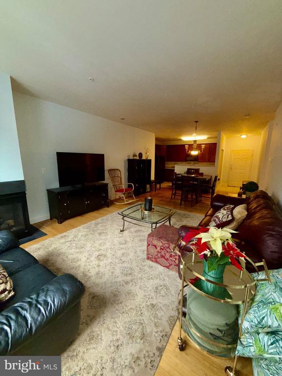 Building Photo - 10205 Wincopin Cir