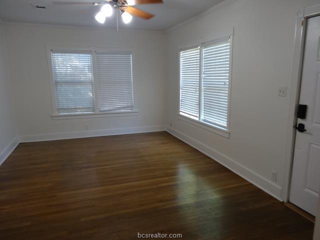 Building Photo - 402 Ayrshire St