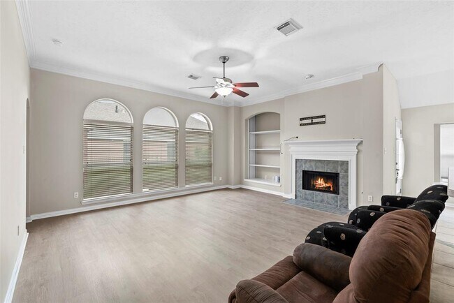 Building Photo - 12058 Miramar Shores Dr