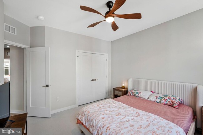 Building Photo - 43474 Danville Ter